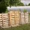 3 bays for your compost heap using wood pallets