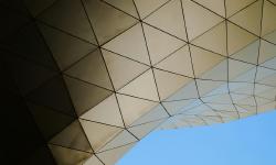 Architecte building with triangles shapes